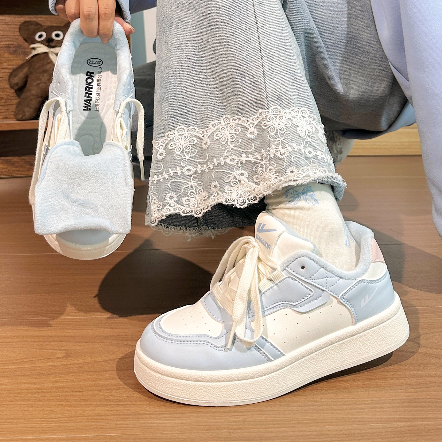 回力冬季加绒板鞋女2025新款高级感保暖二棉鞋厚底户外轻便小白鞋,女鞋,休闲板鞋,淘宝优惠券,粉丝福利购,淘宝优惠卷