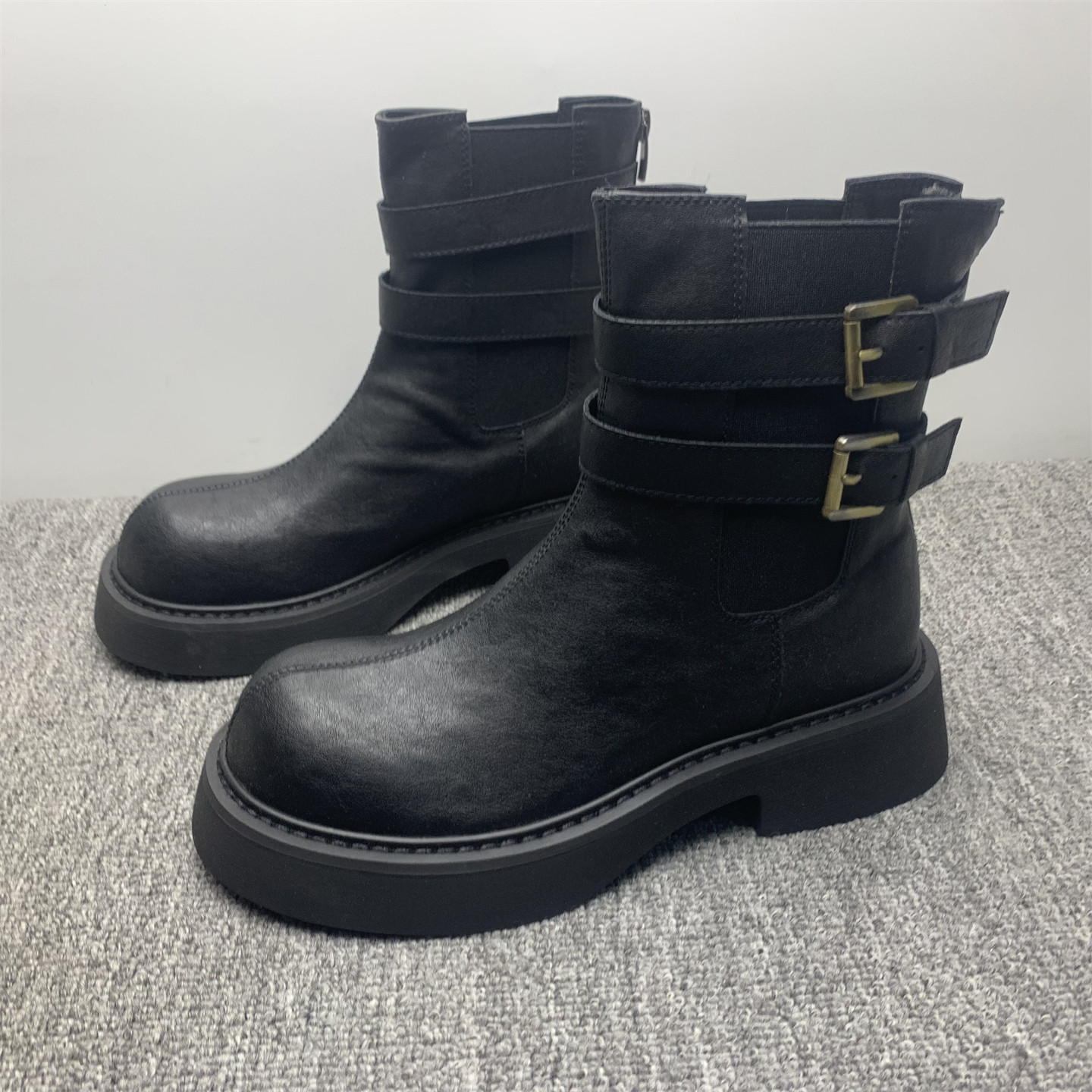 撤柜处理38码厚底粗跟马丁靴女2025秋冬新款英伦风中筒百搭瘦瘦靴