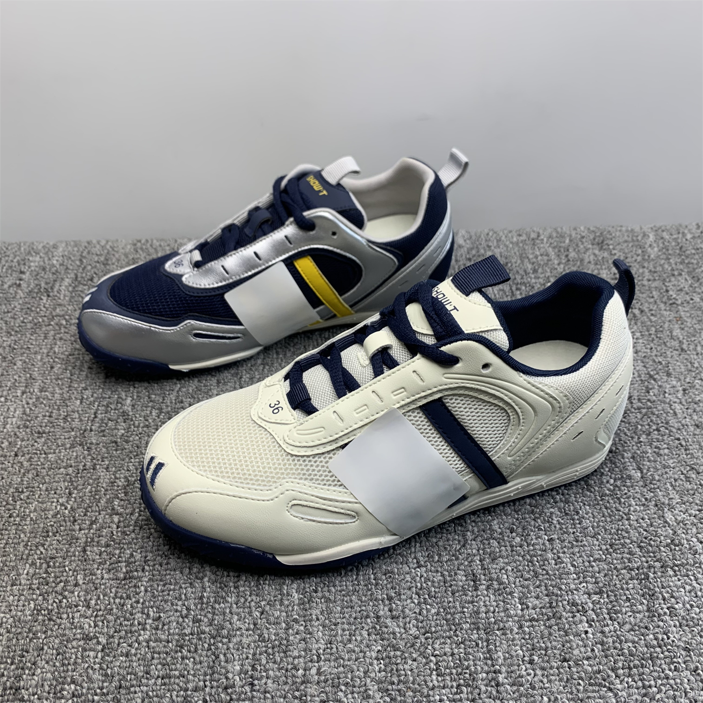 撤柜处理内增高真皮德迅鞋女2025新款潮网面透气显脚小运动阿甘鞋