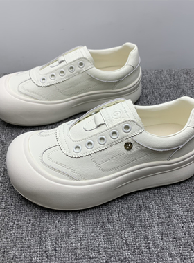 撤柜处理真皮厚底小白鞋女2026春新款一脚瞪丑萌圆头舒适懒人板鞋