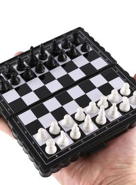 Mini Magnetic  Chess Set  Folding Magnetic Plastic Chessboar