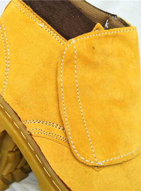 黄色牛筋底加盖 中帮款式 适用多种恶劣环境 安全防护劳保鞋