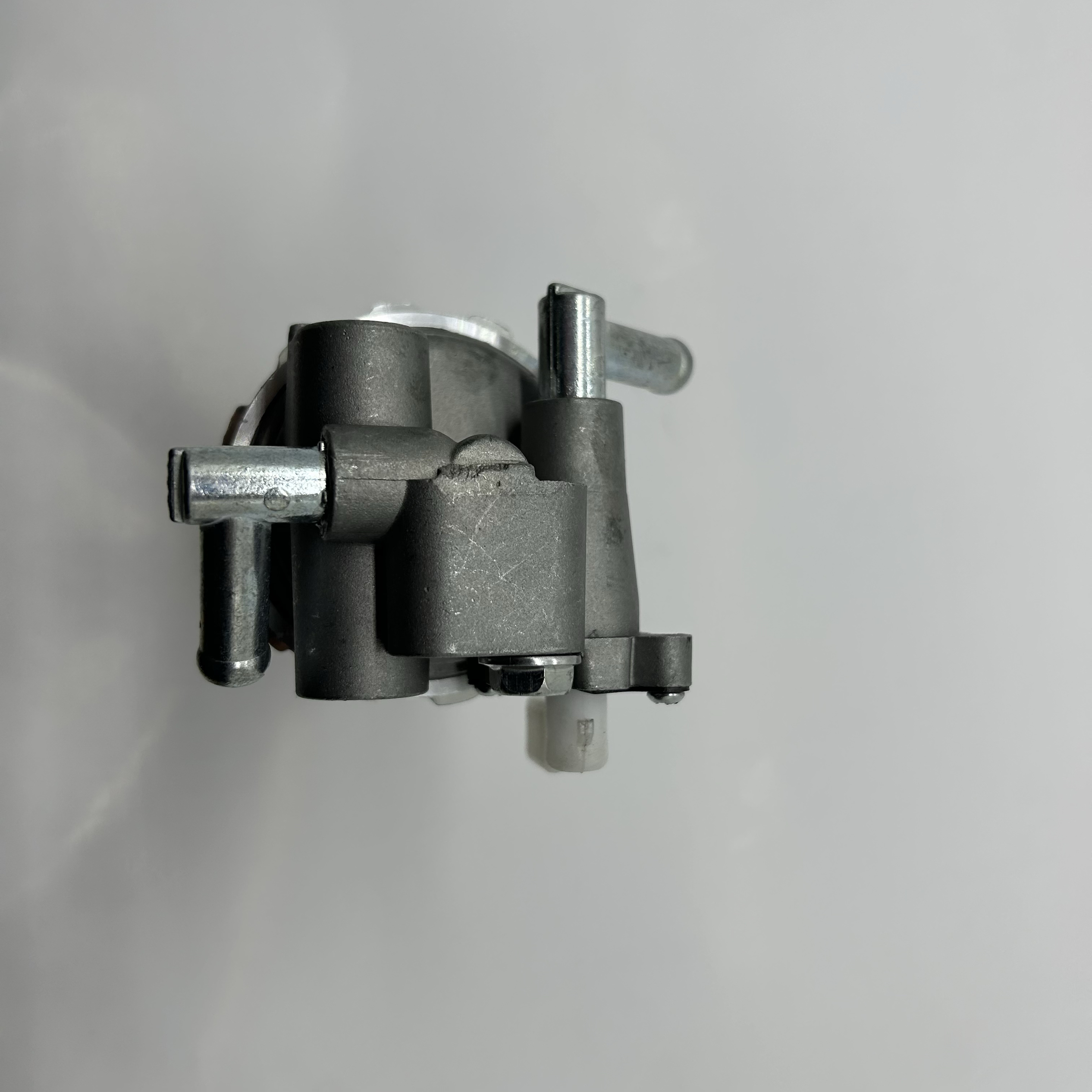 久保田挖掘机拖拉机发电机组发动机油水分离器RA238-51400