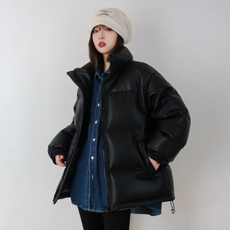 女冬短款白鸭绒面包服设计