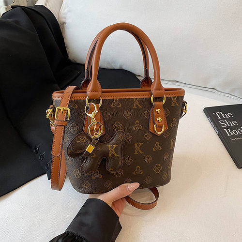 lv5&vv20网红包包女包秋季时尚韩版斜挎包百搭爆款流行手提单肩包