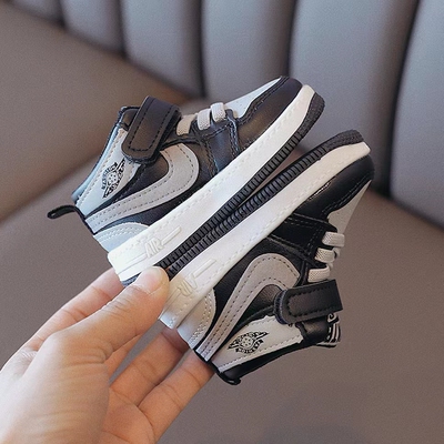 晋江宝宝鞋子秋冬款板鞋小童男童儿童鞋女童软底防滑加绒熊猫dunk