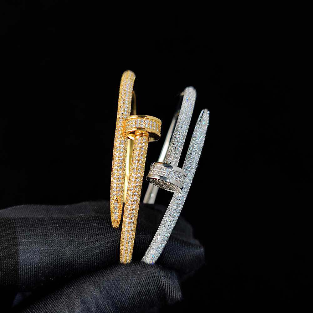 王嘉尔同款欧美嘻哈说唱钉子手镯饰品微镶锆石个性满钻男士手环女