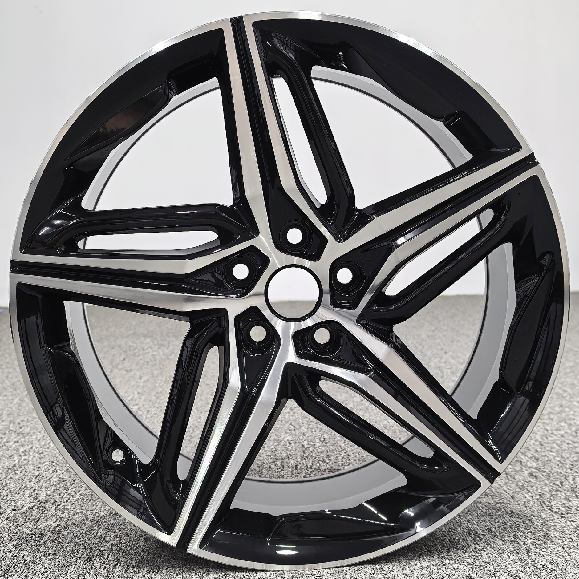 19寸适用于名爵MG7轮毂RX3 RX9 RX8 D5X荣威EI5 I5 I6轮毂X191233
