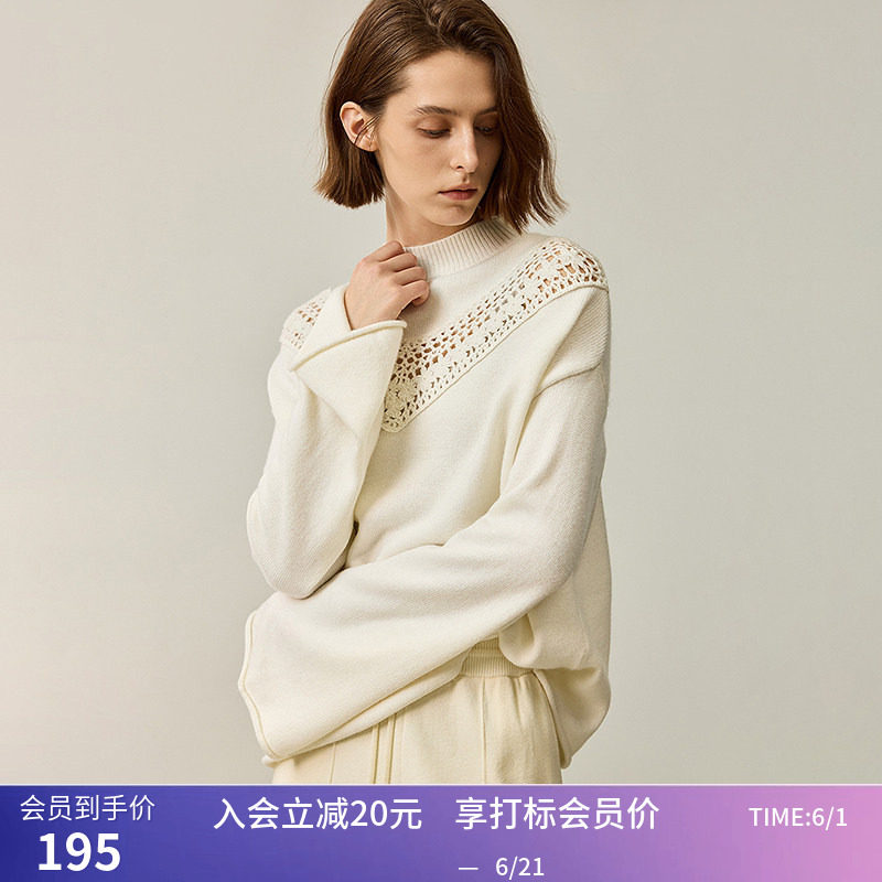 LILY冬新款女装含绵羊毛优雅微高领手工镂空勾花宽松针织衫女