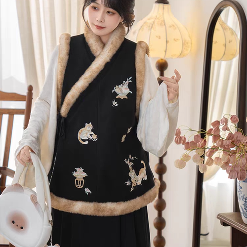 明制汉服刺绣加厚比甲秋冬马面裙