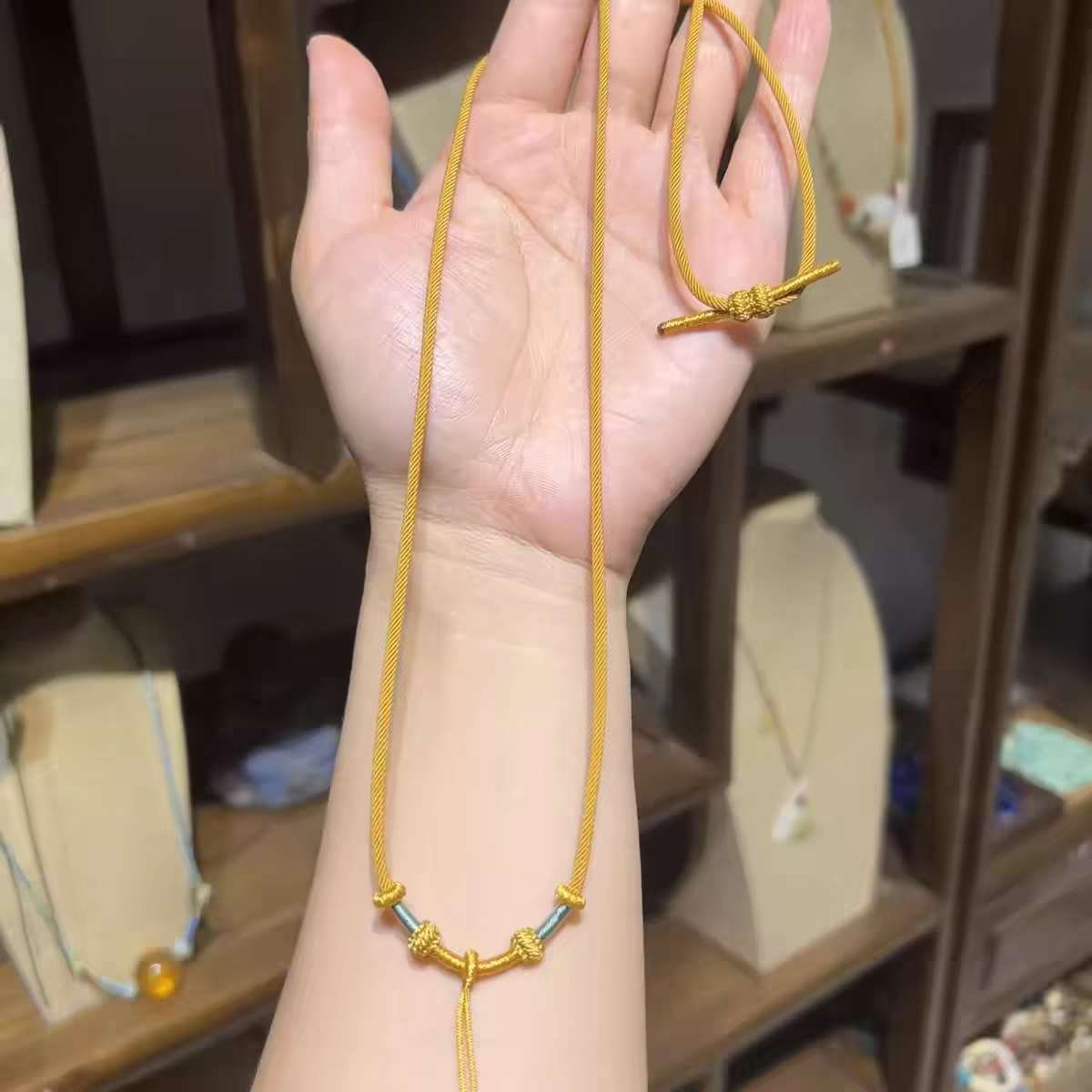 小红书同款黄金吊坠挂绳手工编织小胖福锁包八宝罗盘项链绳可调节