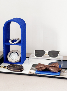 |玄关柜|样板房软装蓝色主题摆件皮革金属托盘车钥匙太阳镜道具