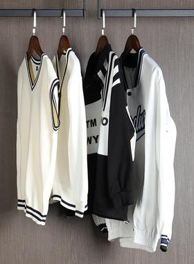 男孩房服饰集合样板间男孩房衣帽间衣柜摆件潮牌男孩房小孩房装饰