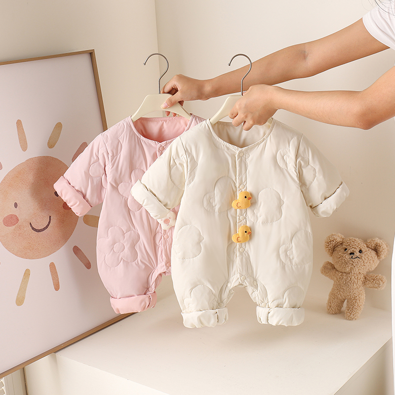 婴儿连体衣羽绒服冬季轻薄新国标90白鸭绒宝宝外套外出保暖爬服冬