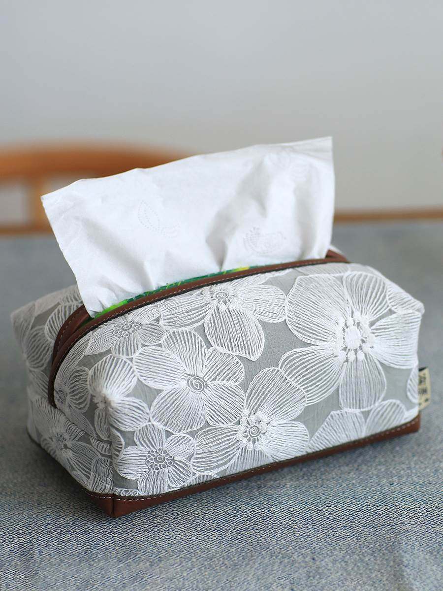 布奏手工刺绣车载纸巾盒客厅家用抽纸盒布艺日式纸巾袋餐巾纸盒