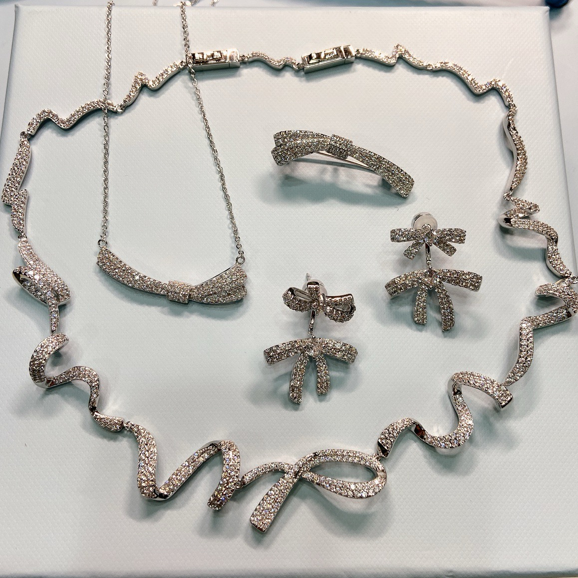 [新品]何家原厂璀璨飘带项链女蝴蝶结耳环轻奢优雅高级感礼物