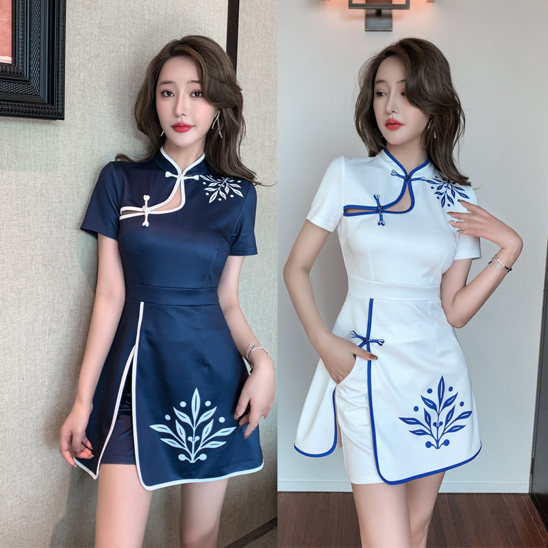 改良旗袍带短裤技师性感工作服