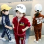 Quần áo bé gái mùa xuân 2019 mới cho bé quần áo trẻ em 1 2-3 tuổi mùa thu bé trai nhung vàng hai mảnh phù hợp với phiên bản Hàn Quốc của thủy triều - Phù hợp với trẻ em quần ống rộng trẻ em
