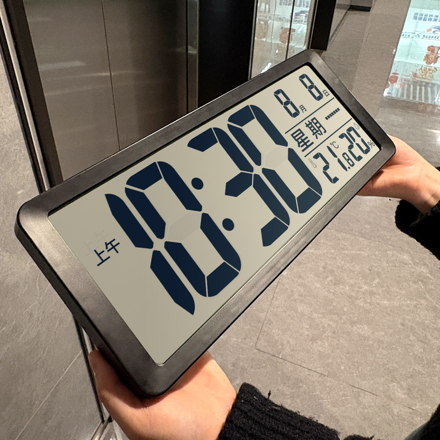 电子时钟桌面台式钟表大数字显示客厅电视柜摆放led闹钟自动对时