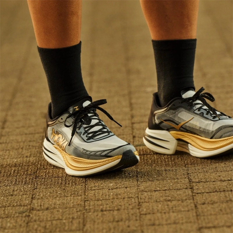 Hoka Cielo X1 2.0 轻盈透气舒适抓地公路竞速男女款跑鞋25年新款