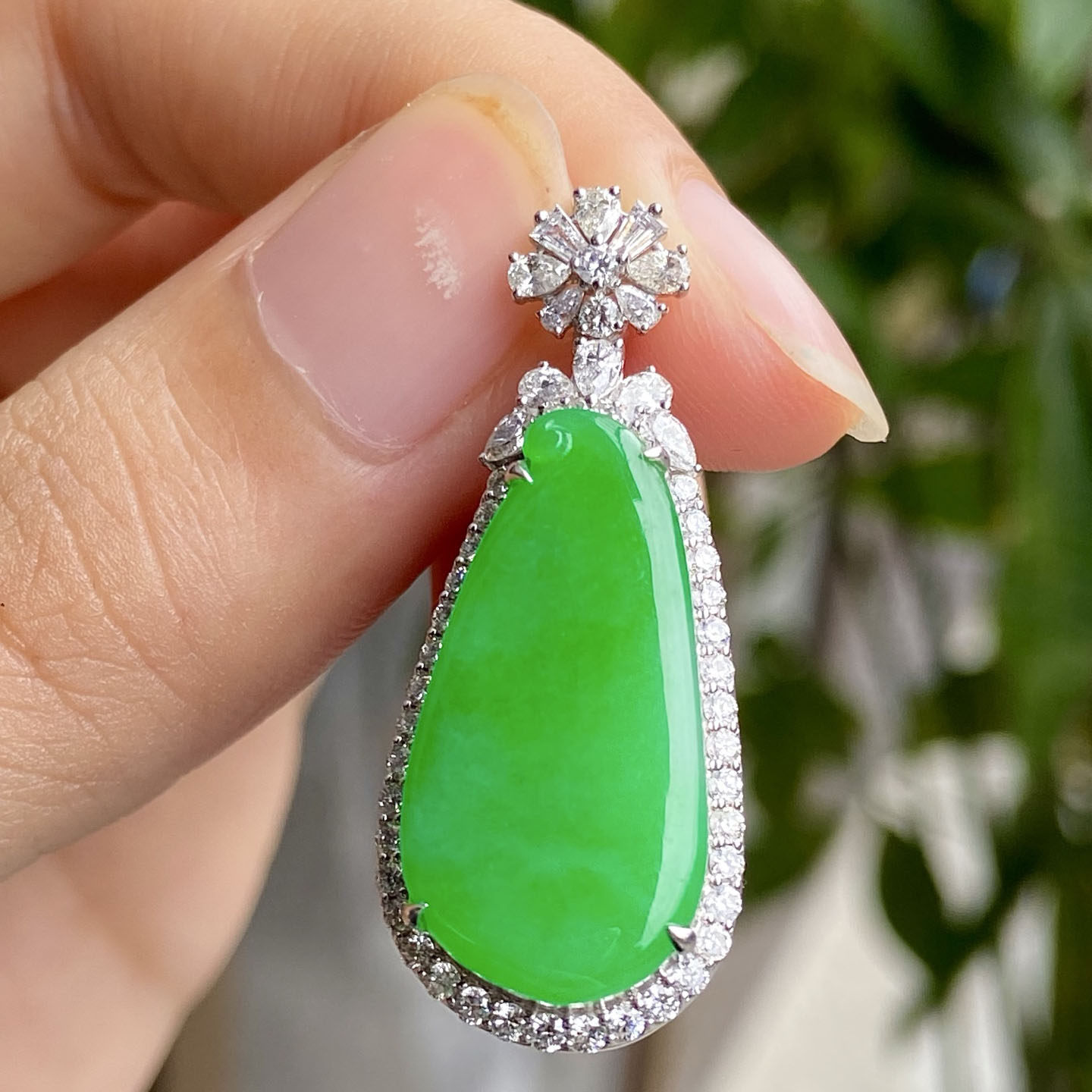 翠秦之皇冰阳绿福瓜吊坠 18k金镶嵌天然缅甸翡翠A货水润细腻种老