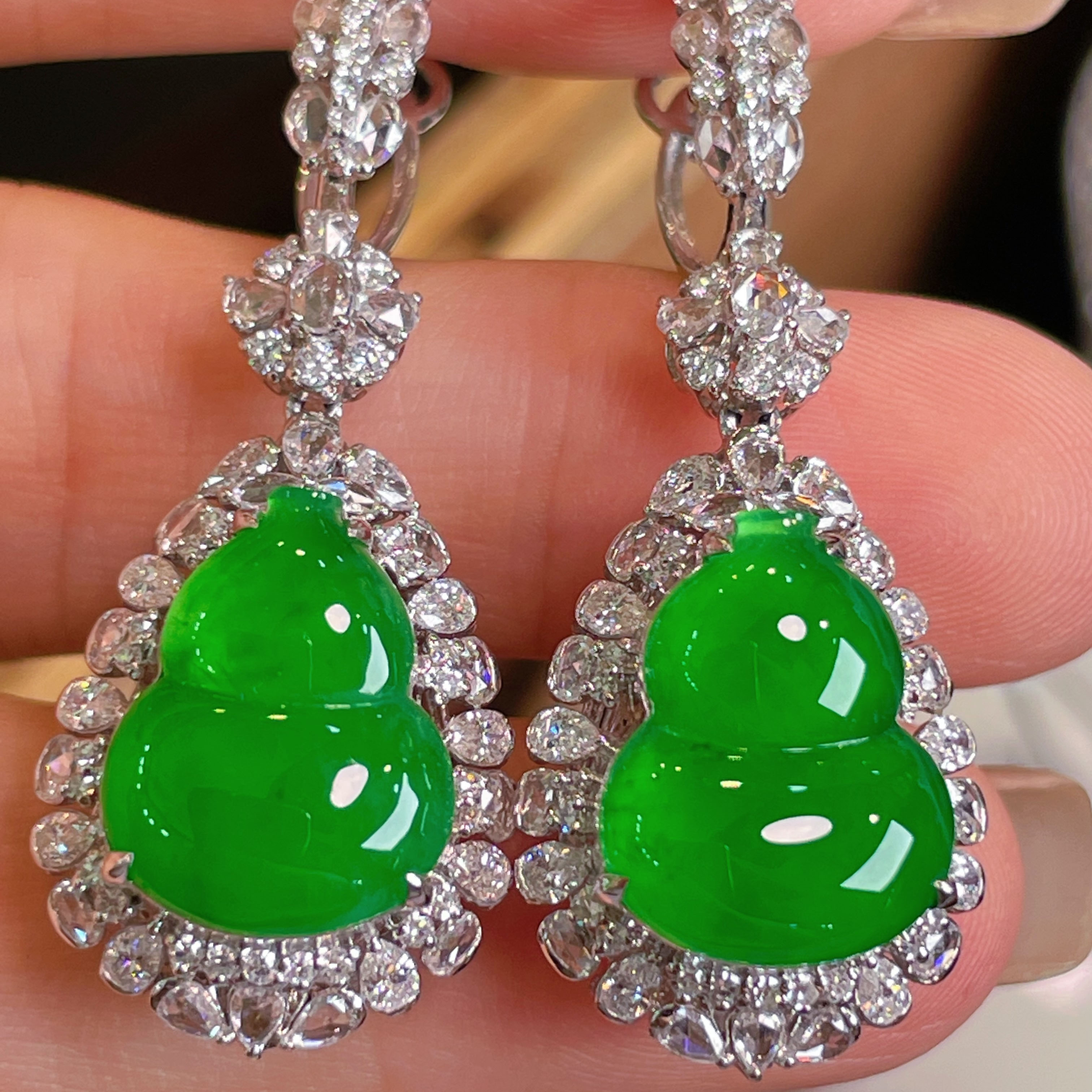 翠秦之皇冰阳绿葫芦耳环 18k金钻石镶嵌天然A货翡翠饱满莹润冰透