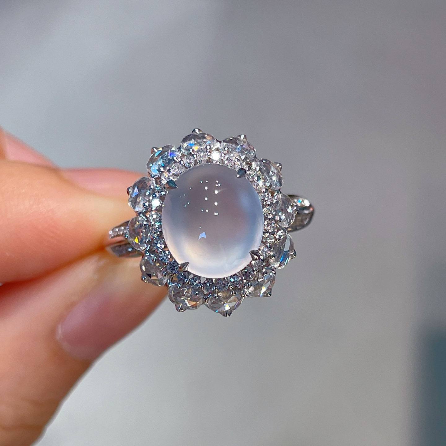 翠秦之皇高冰蛋面戒指 18k金钻石镶嵌天然A货翡翠饱满莹润冰透,珠宝/钻石/翡翠,戒指/指环,淘宝优惠券,粉丝福利购,淘宝优惠卷