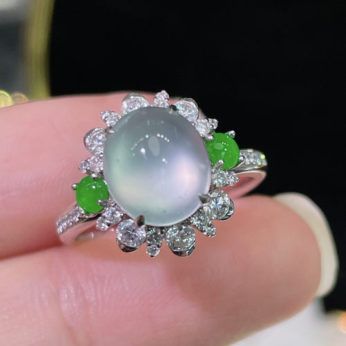 翠秦之皇冰白冰蛋面戒指 18k金钻石镶嵌天然A货翡翠饱满莹润冰透