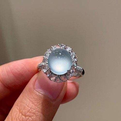 翠秦之皇玻璃种蛋面戒指 18k金镶嵌天然翡翠A货种老色辣细腻起光