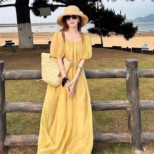 新款 欧洲站夏季 设计氛围感超仙黄色沙滩长裙子海边度假露背连衣裙