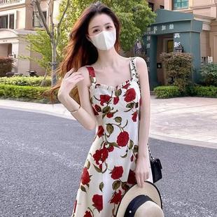 茶歇法式 桔梗海邊度假氣質(zhì)沙灘中長裙子 新款 碎花吊帶連衣裙女夏季