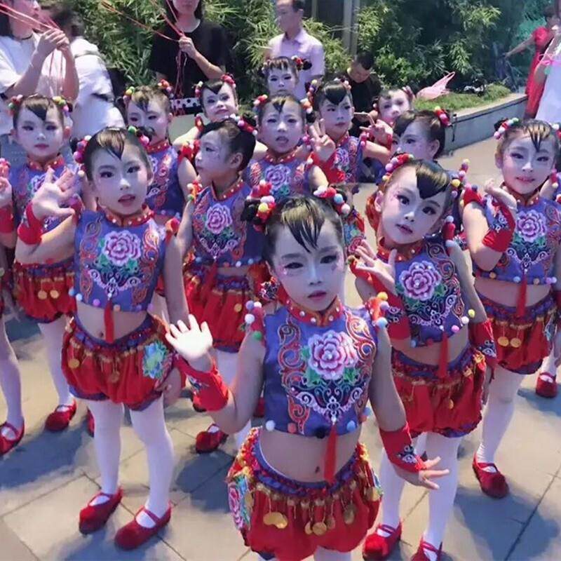 韩式六一舞蹈儿童开场舞喜庆秧歌服灯笼裤中国梦表演服幼儿新款梦