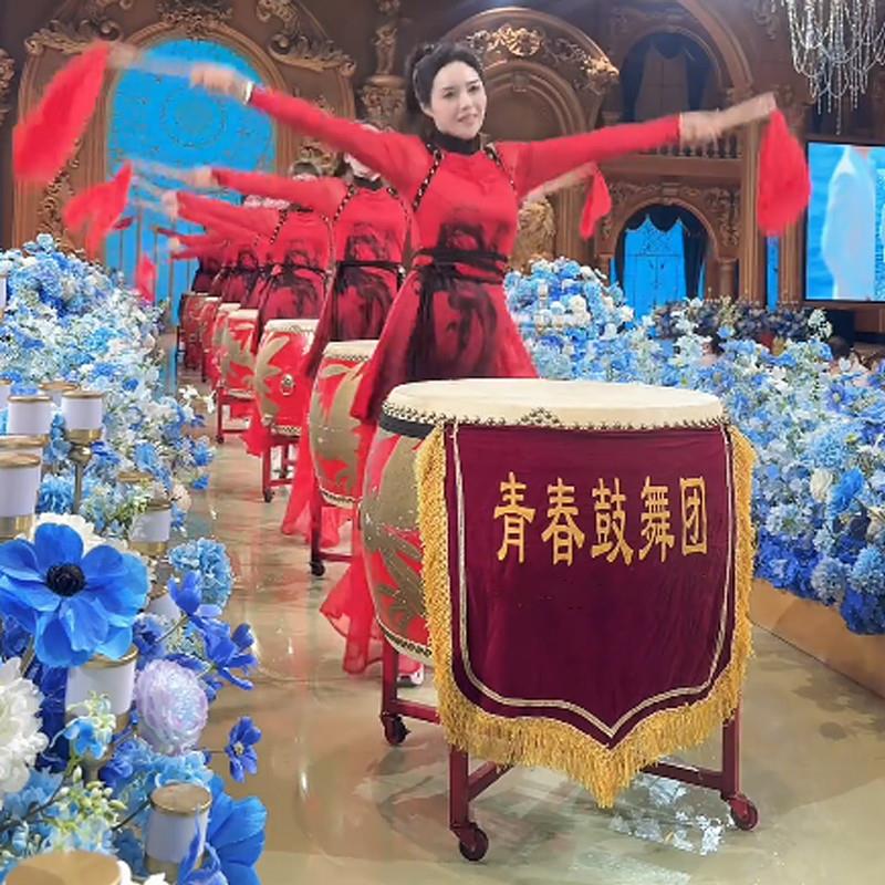 韩式爵士女团服风服红色年会成人扇舞舞蹈国潮2025新款打鼓商演演