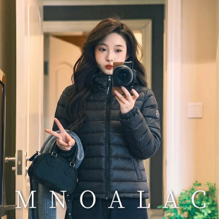蒙口猫排骨羽绒服女短款冬季户外连帽轻薄保暖黑色小个子时尚外套
