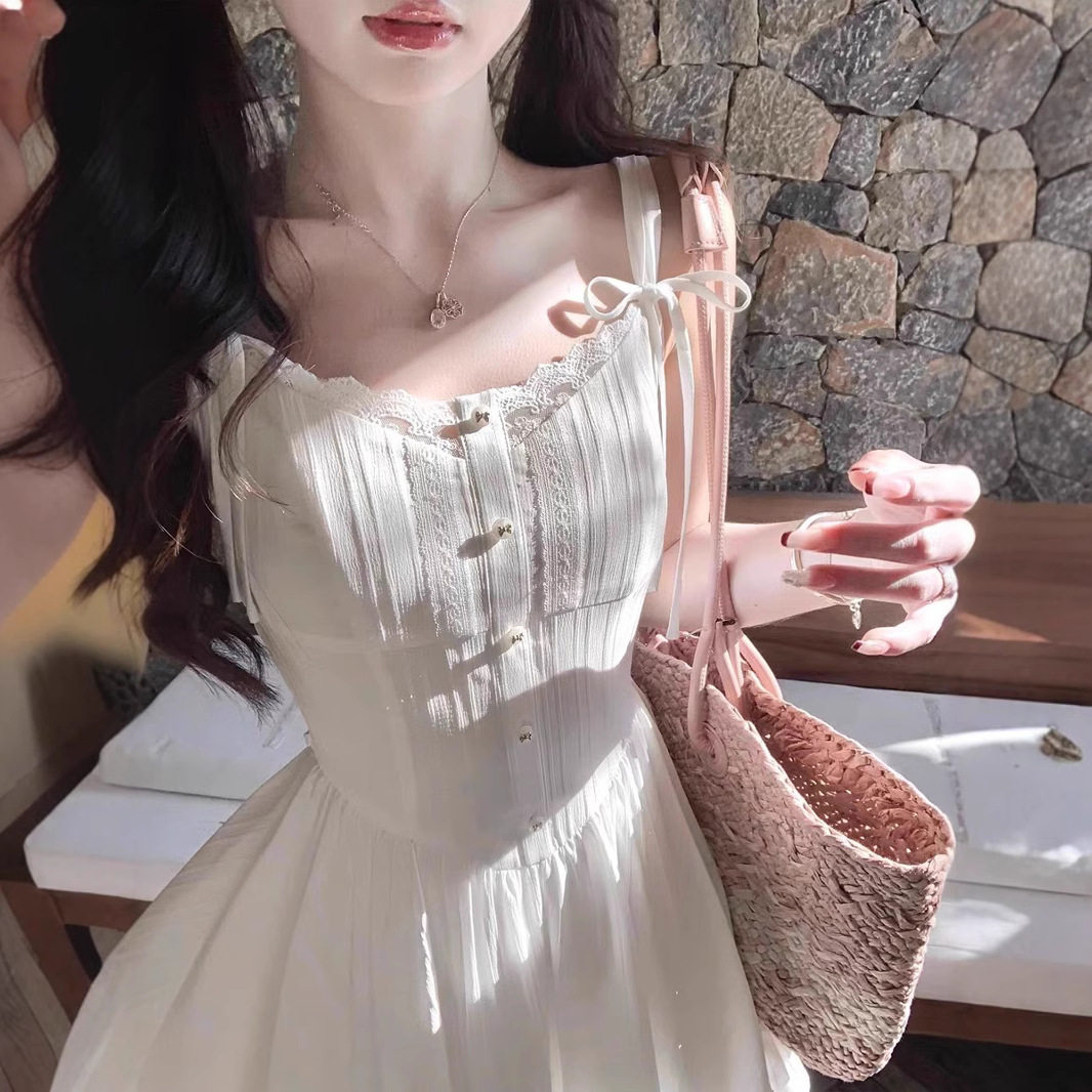 Q女家 花蕾椰子冰/初恋甜美白色吊带连衣裙2025小个子伞摆小白裙