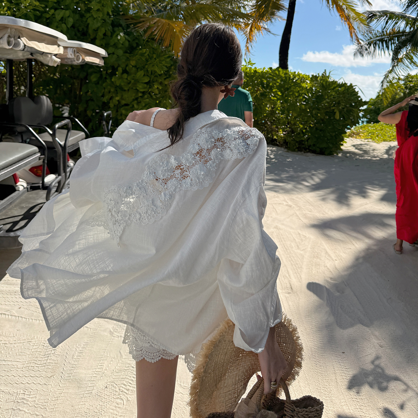 PickRui 睿哥 夏日浪漫 后背镂空棉麻钩花衬衫女长袖薄款防晒开衫