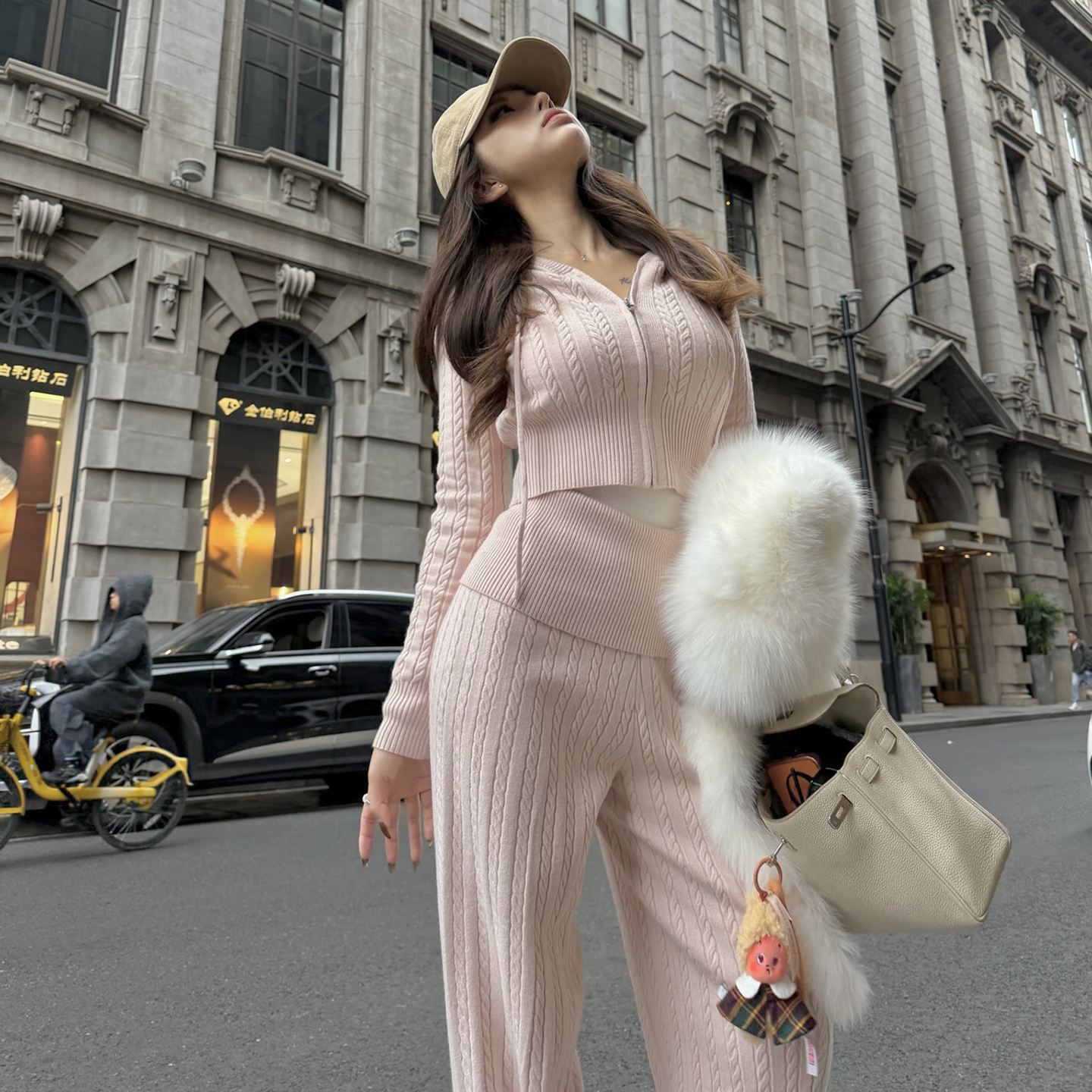 PickRui 睿哥绵绵蜜桃麻花针织套装两件套女秋冬连帽开衫高腰长裤