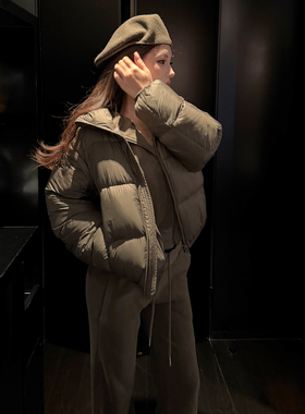 PickRui 睿哥冬日肯豆 冬季墨绿色短款羽绒服女新款立领休闲外套