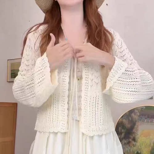 韩系设计感喇叭袖系带针织衫女