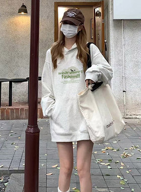 白灰色卫衣女连帽加绒长袖上衣