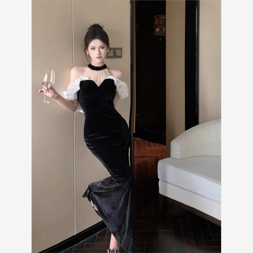 赫本风法式高级感挂脖晚礼服长裙女早春名媛气质丝绒一字肩连衣裙