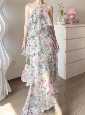 2025新款爆款超好看漂亮掐腰裙夏日绝美小裙子绿色碎花挂脖连衣裙