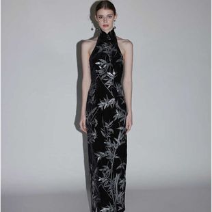 新中式露背定位竹叶钉珠刺绣旗袍礼服