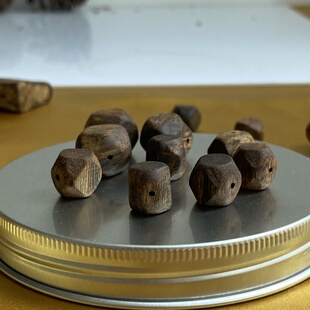 天然沉香奇楠沉香随形单珠八棱钻型DIY搭配棋楠沉香文玩饰品散珠