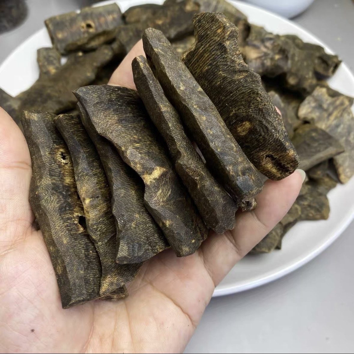 绿奇楠沉香大块料熏香上炉都非常合适全油干净老料奇楠棋韵明显,饰品/流行首饰/时尚饰品新,沉香,淘宝优惠券,粉丝福利购,淘宝优惠卷