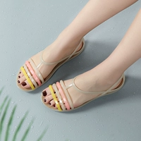 Летние модные босоножки, нескользящие тапочки в стиле Crocs на плоской подошве, коллекция 2022
