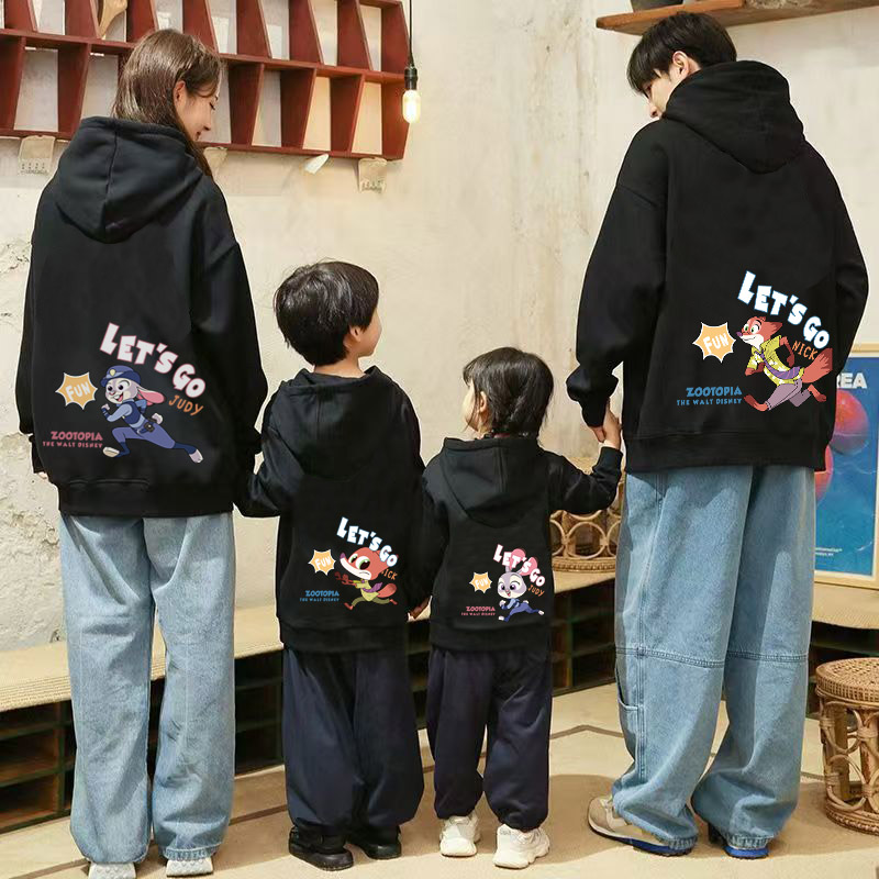 亲子装一家三口四口疯狂动物城衣服秋冬加绒母子高端炸街连帽卫衣