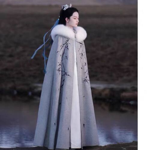 大氅斗篷汉服女冬季长款毛领加绒