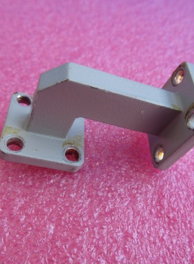 进口 26-40GHz WR28(BJ320) 长度3.5cm 射频 90度直角 波导转接器