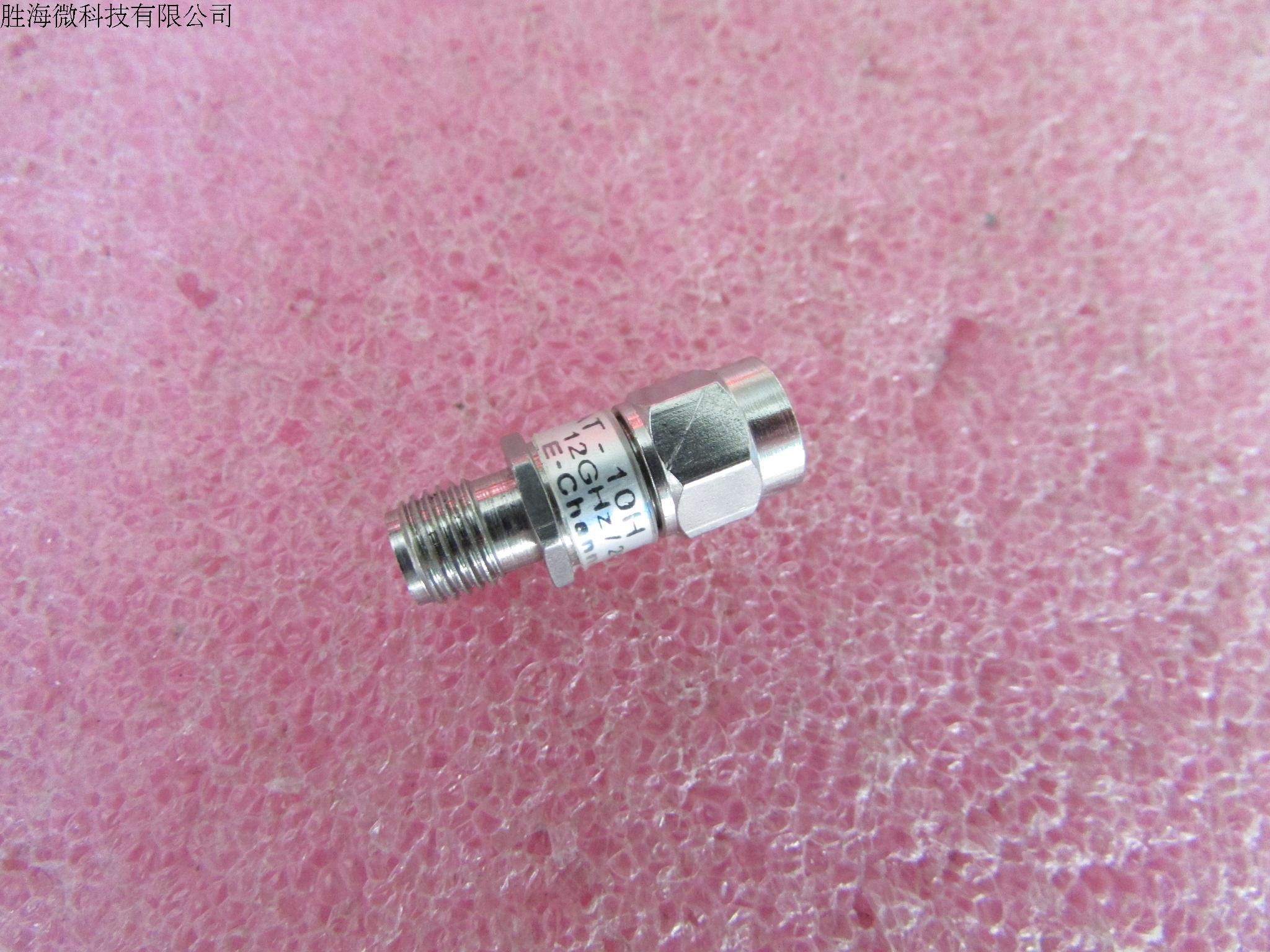 进口 EAT-10 10dB DC-12GHz 2W SMA RF 射频微波同轴固定衰减器 质量包好，包能用  可提供详细测试图  成色好 衰  减  量: 10dB 频      率：DC-12GHz  接       头：SMA公-SMA母 功       率：2W /瓦